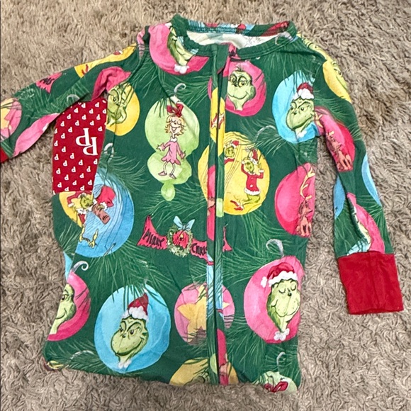 Dr Seuss x posh peanut grinch baby pajamas - Picture 3 of 3